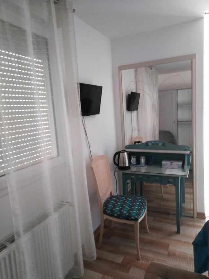 Chambre d'Hôtes du Bois Joli Mesnard-la-Barotière Exterior foto